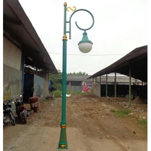Antique Lamp Pole Model 7