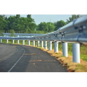 Besi Guard Rail Pagar Pembatas Pengaman Jalan Raya dan Toll/Flex Beam Guardrail Type A tebal 6.0mm Sni Aashto