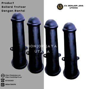 Bollard Trotoar dengan Rantai pelindung