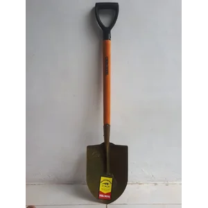 Sekop GAGANG KAYU Merk CHORCODEL