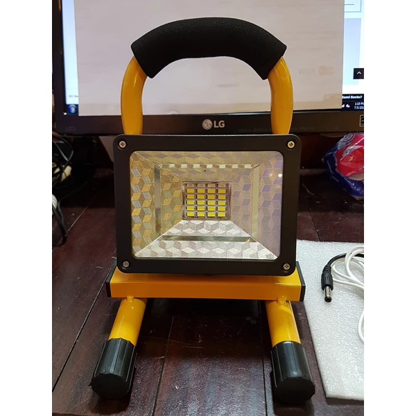 Lampu Sorot Emergency Portable LED 15W