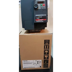 INVERTER  TOSVERT SPEED CONTROLLER TOSHIBA VFS15-4007PL1-CH 3PHASE 380V