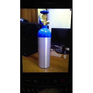 Traveling Oxygen Cylinder 2 Liter Capacity