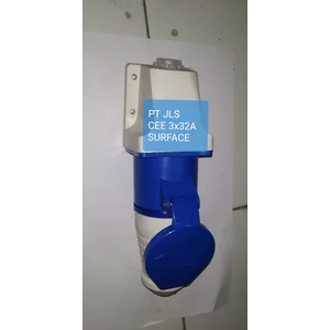 Surface Mounting 32A 3P (123)+Plug (023) CEE