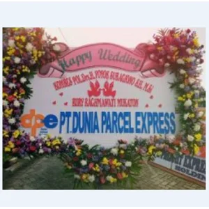 Rangkaian Bunga Papan Pernikahan