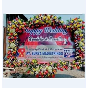 Rangkaian Bunga papan Pernikahan Surabaya