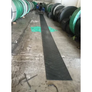 Belt conveyor mengangkut bara bara