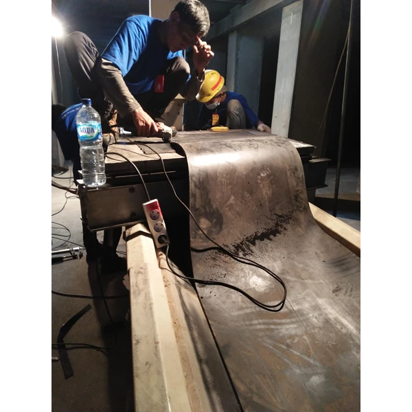Spesialist nyambung Rubber  belt conveyor panas dan dingin By PT. Pava Mandiri Makmur