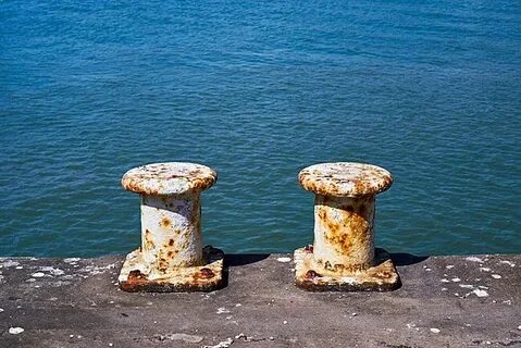 Bollard dermaga