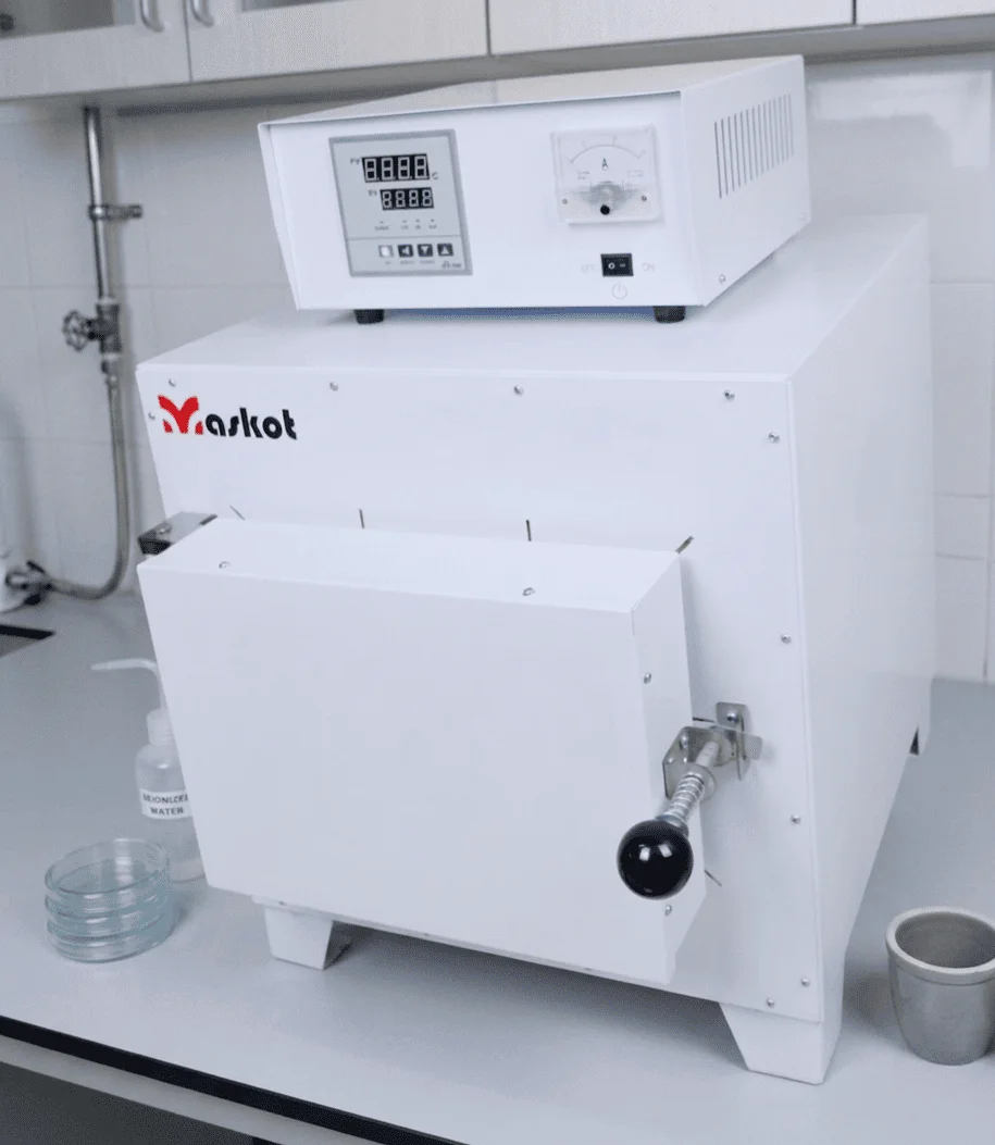 Maskot Box Furnace untuk Proses Peleburan Laboratorium Presisi